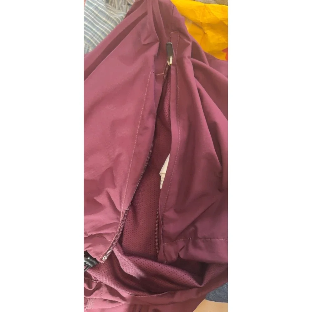 Adidas Quarter Zip Windbreaker Jacket Men's‎ M Maroon Mesh Lined Vented Outdoor